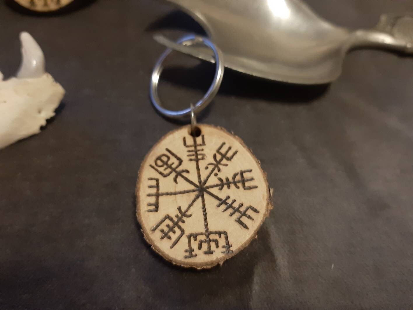 Vegvísir Nordic Rune