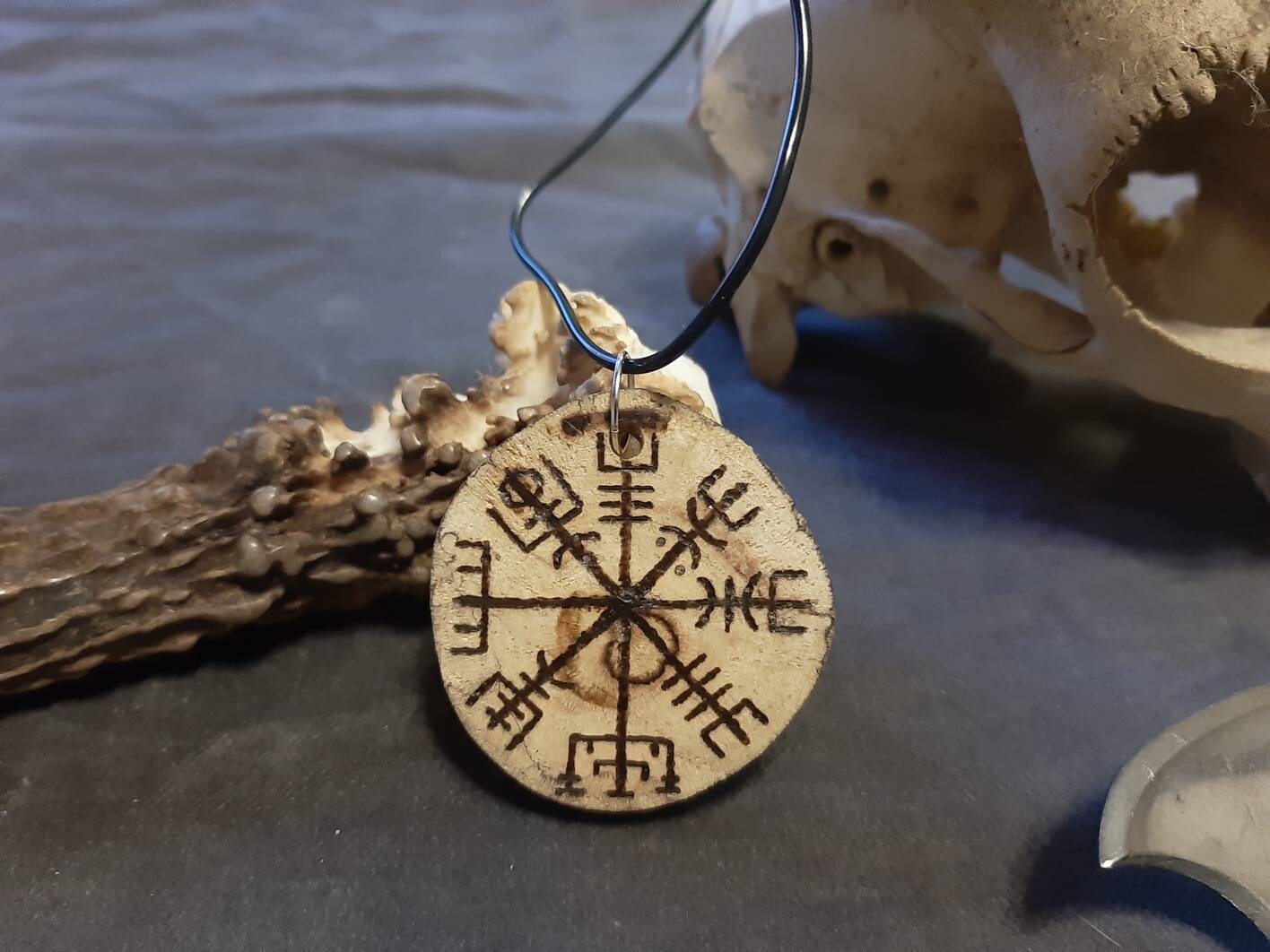 Vegvísir Nordic Rune